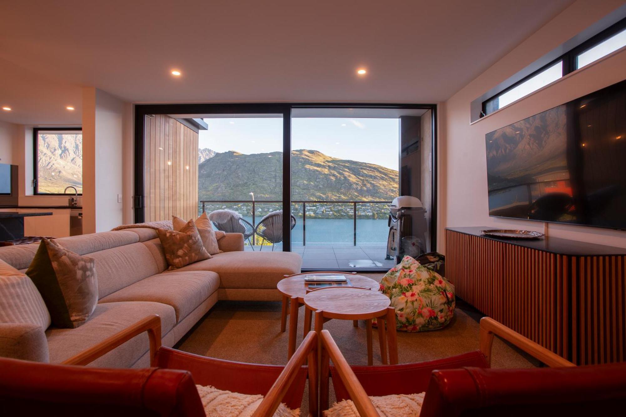 Fantastic 4 Bdr Home, Ac, Wifi, Coffee Machine *