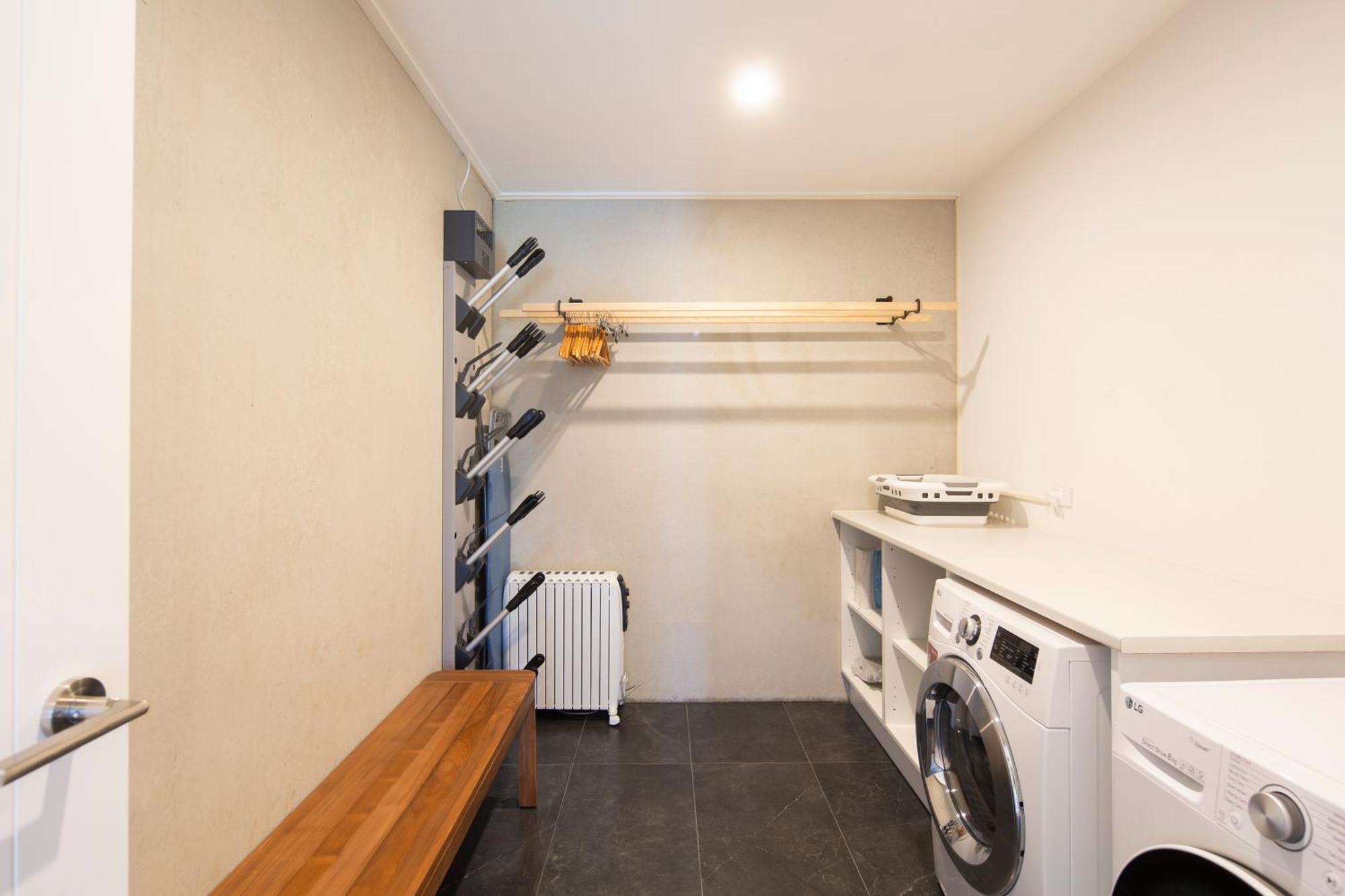 Fantastic 4 Bdr Home, Ac, Wifi, Coffee Machine *