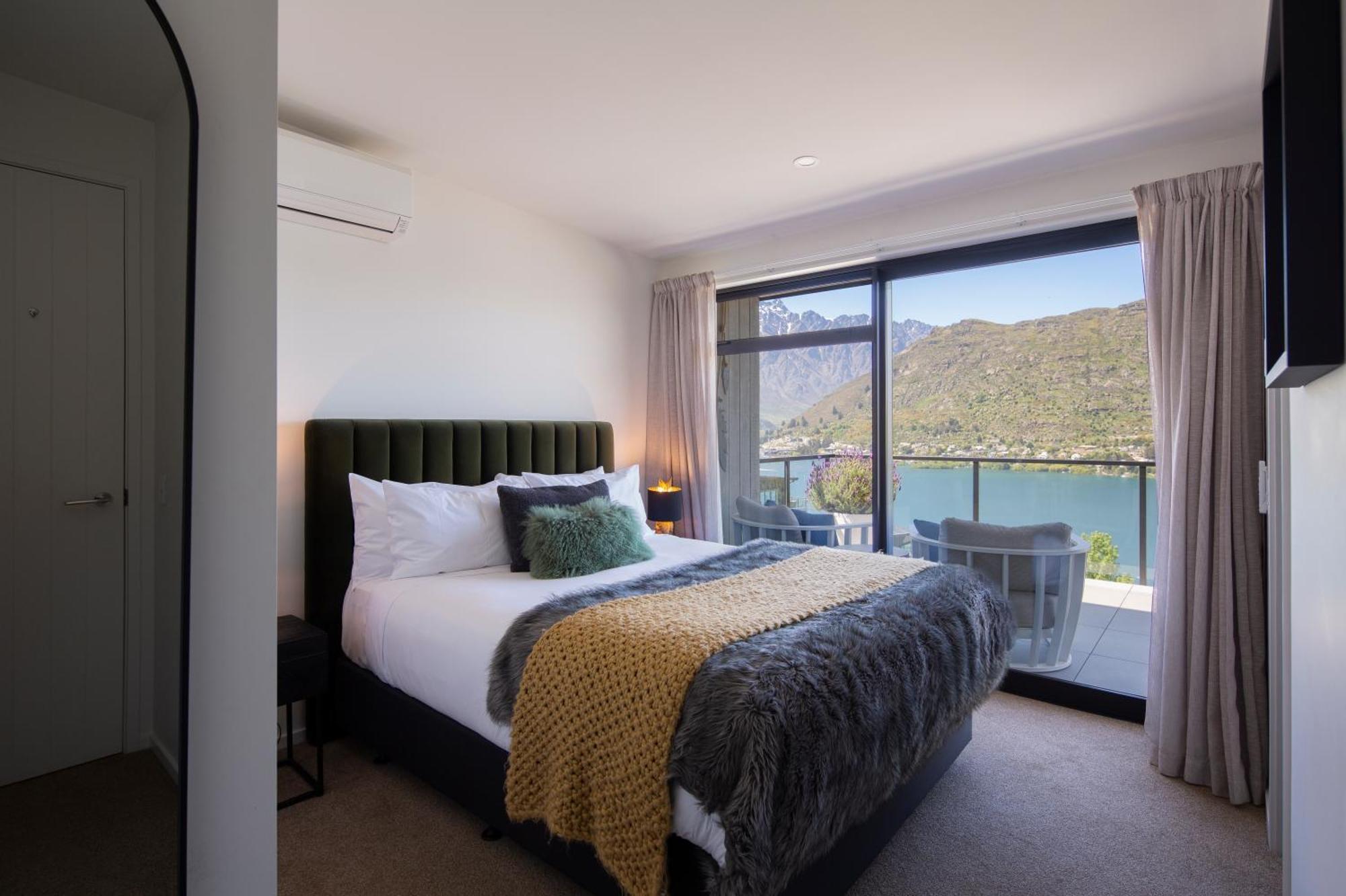 Fantastic 4 Bdr Home, Ac, Wifi, Coffee Machine Queenstown