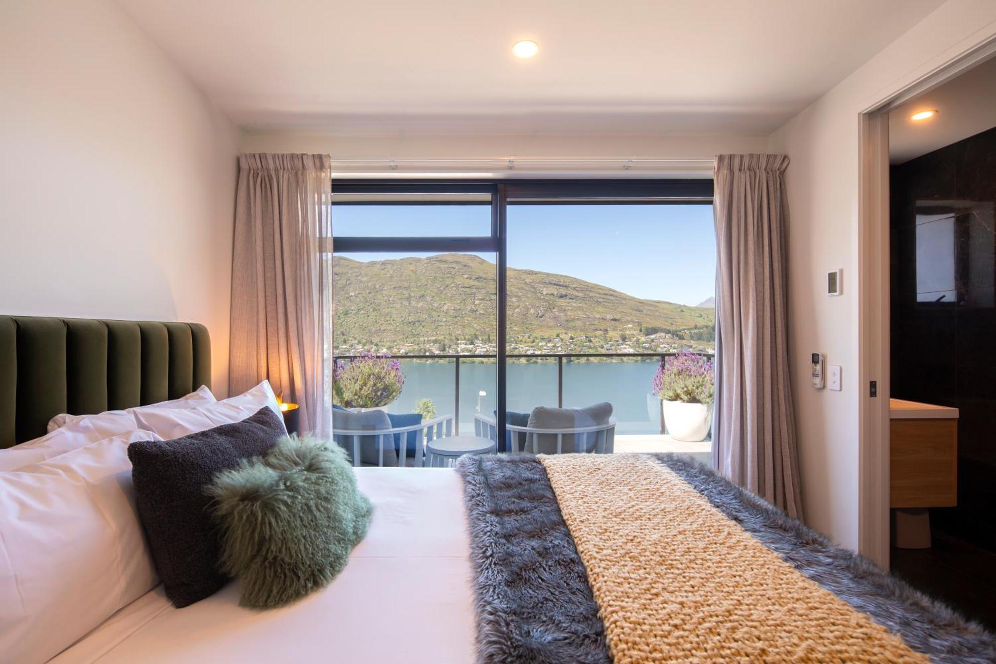 Fantastic 4 Bdr Home, Ac, Wifi, Coffee Machine Holiday home Queenstown