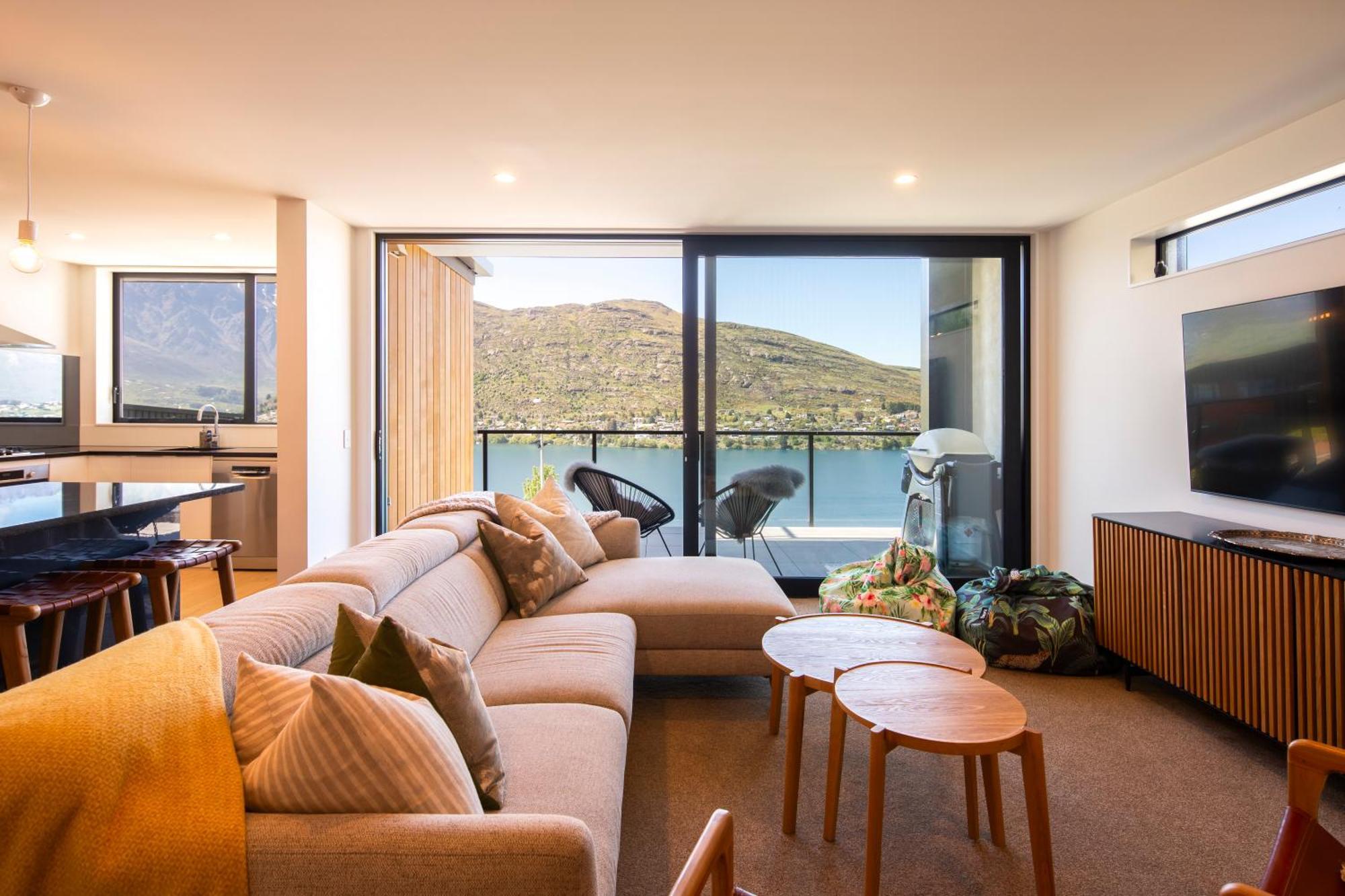 Fantastic 4 Bdr Home, Ac, Wifi, Coffee Machine Ferienhaus *